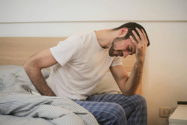 Vitaminas e Suplementos para Enxaqueca: Baseado em Evidências Científicas