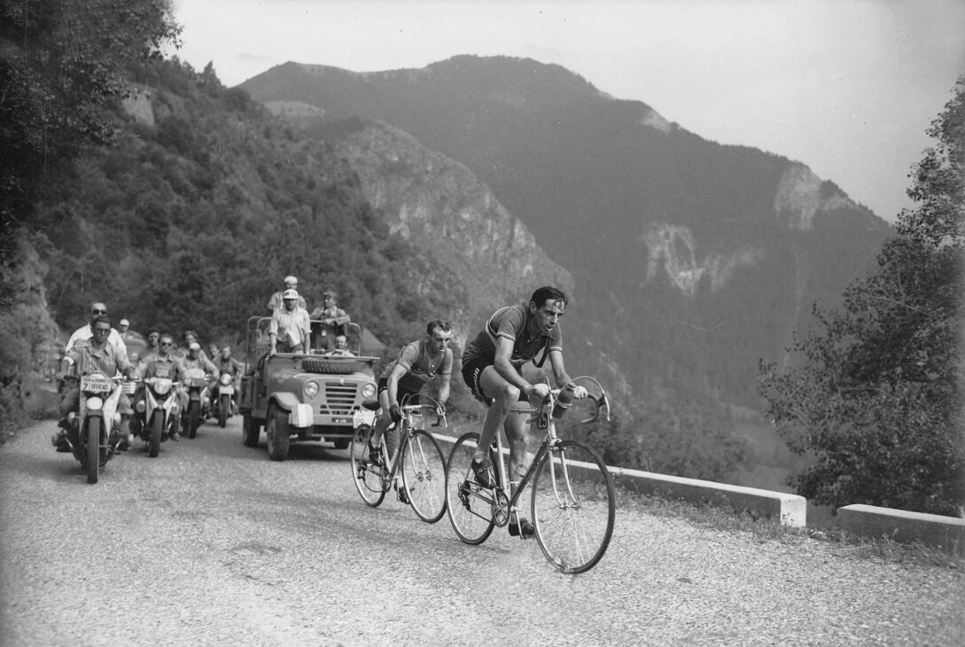 A Histórica Primeira Conquista do Alpe d'Huez