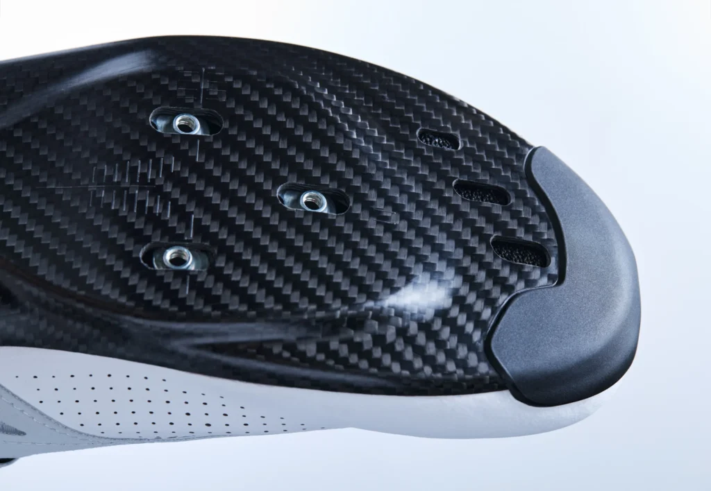 SRM e Q36.5 Lançam Sistema Revolucionário de Pedal e Sapatilha