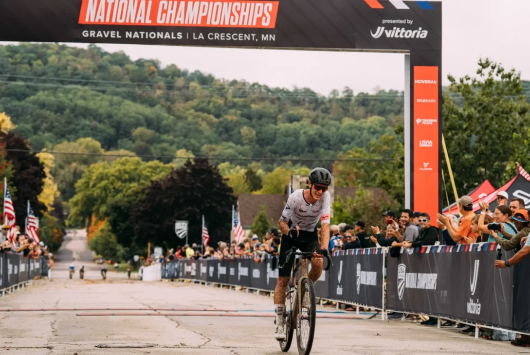 Campeonato Nacional de Gravel dos EUA: Lauren Stephens conquista o terceiro título consecutivo