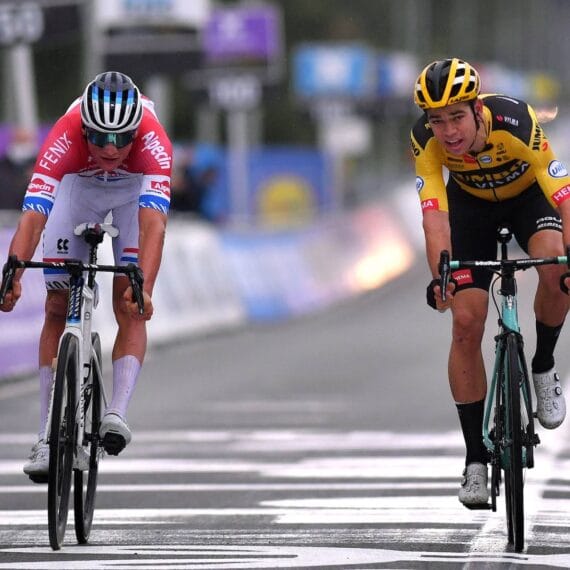 A Polêmica Diferença Entre Van Aert e Van der Poel