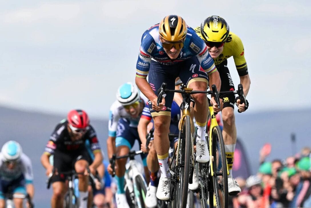 Estratégia Nutricional de Remco Evenepoel na Red Bull: Como Carboidratos Periodizados e Treino Intestinal Revolucionam o Ciclismo