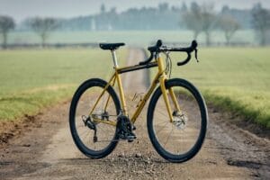 Fairlight Strael 4.0: A Bicicleta de Aço que Redefine a Perfeição