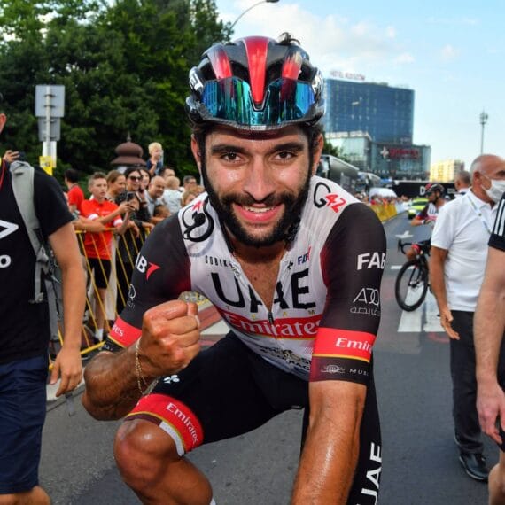 Fernando Gaviria Assina com Caja Rural