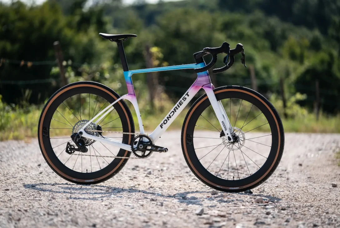 Fondriest Pai e Filha Enfrentam o Desafio Extremo do Gravel no Coração da África do Sul