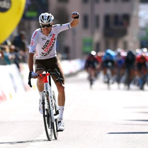 Geoffrey Bouchard Desiste da Aposentadoria e Assina com TotalEnergies Para 2026