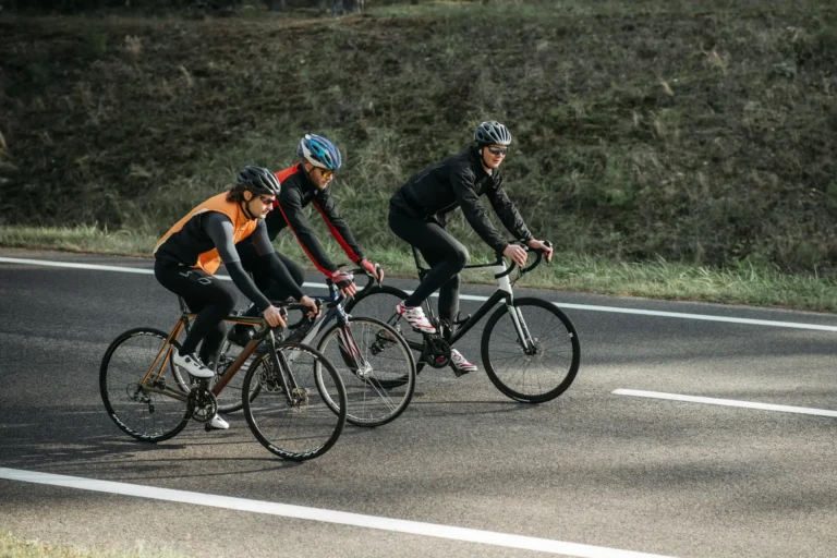 As 10 Melhores Bikes de Endurance por Menos de US$ 5.750,00 em 2025