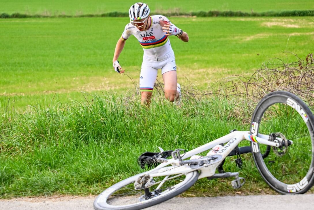 Pogačar Nega Aposentadoria Precoce e Reafirma Compromisso com UAE até 2030