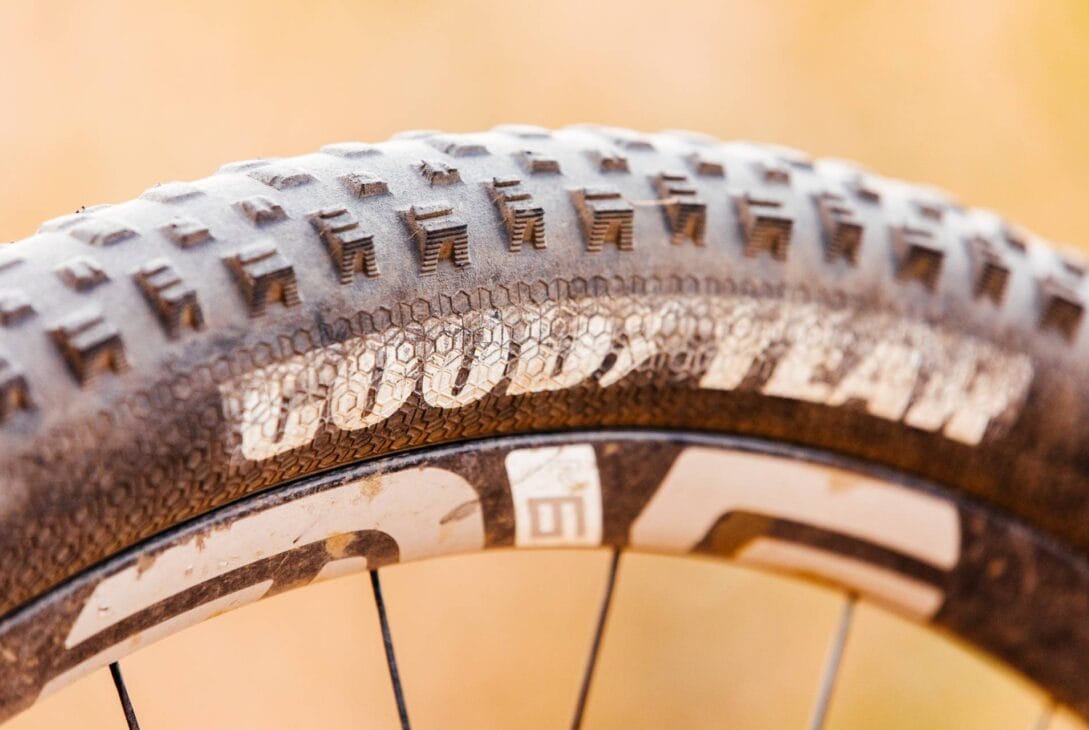 Pressão Ideal para Pneus de Bicicleta Aro 29: Guia Completo de Calibragem