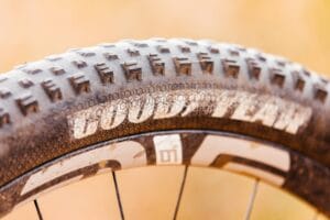 Pressão Ideal para Pneus de Bicicleta Aro 29: Guia Completo de Calibragem