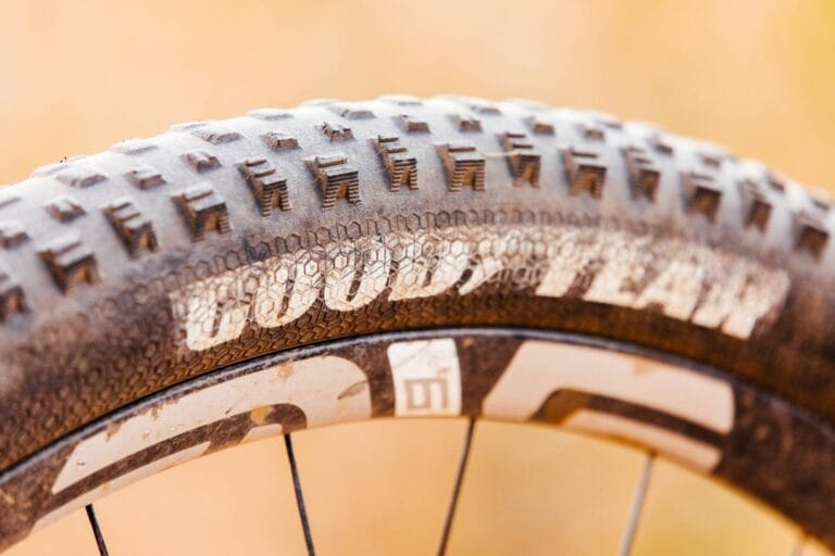 Pressão Ideal para Pneus de Bicicleta Aro 29: Guia Completo de Calibragem