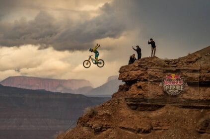 O Acidente de Adolf Silva e a Responsabilidade do Red Bull Rampage
