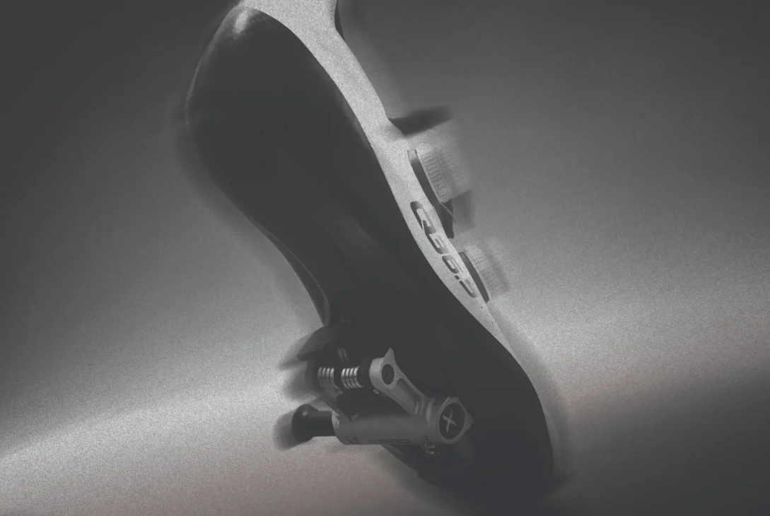 SRM e Q36.5 Lançam Sistema Revolucionário de Pedal e Sapatilha