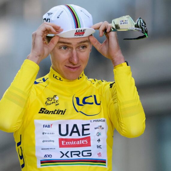 Tadej Pogačar: A Trajetória do Fenômeno Esloveno que Conquistou o Ciclismo Mundial