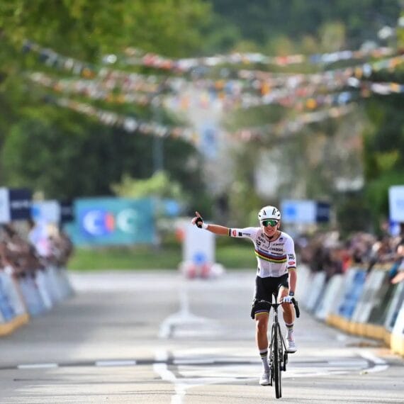 Os Números Extraordinários que Fazem de Tadej Pogačar um Ciclista Sobre-Humano