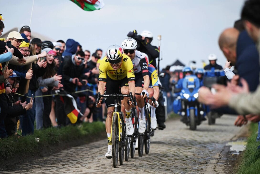 Van Aert Treina Obsessivamente no Paris-Roubaix: A Caça ao Monumento Continua