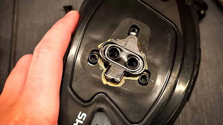 Posicione e Fixe os Taquinhos Inicialmente