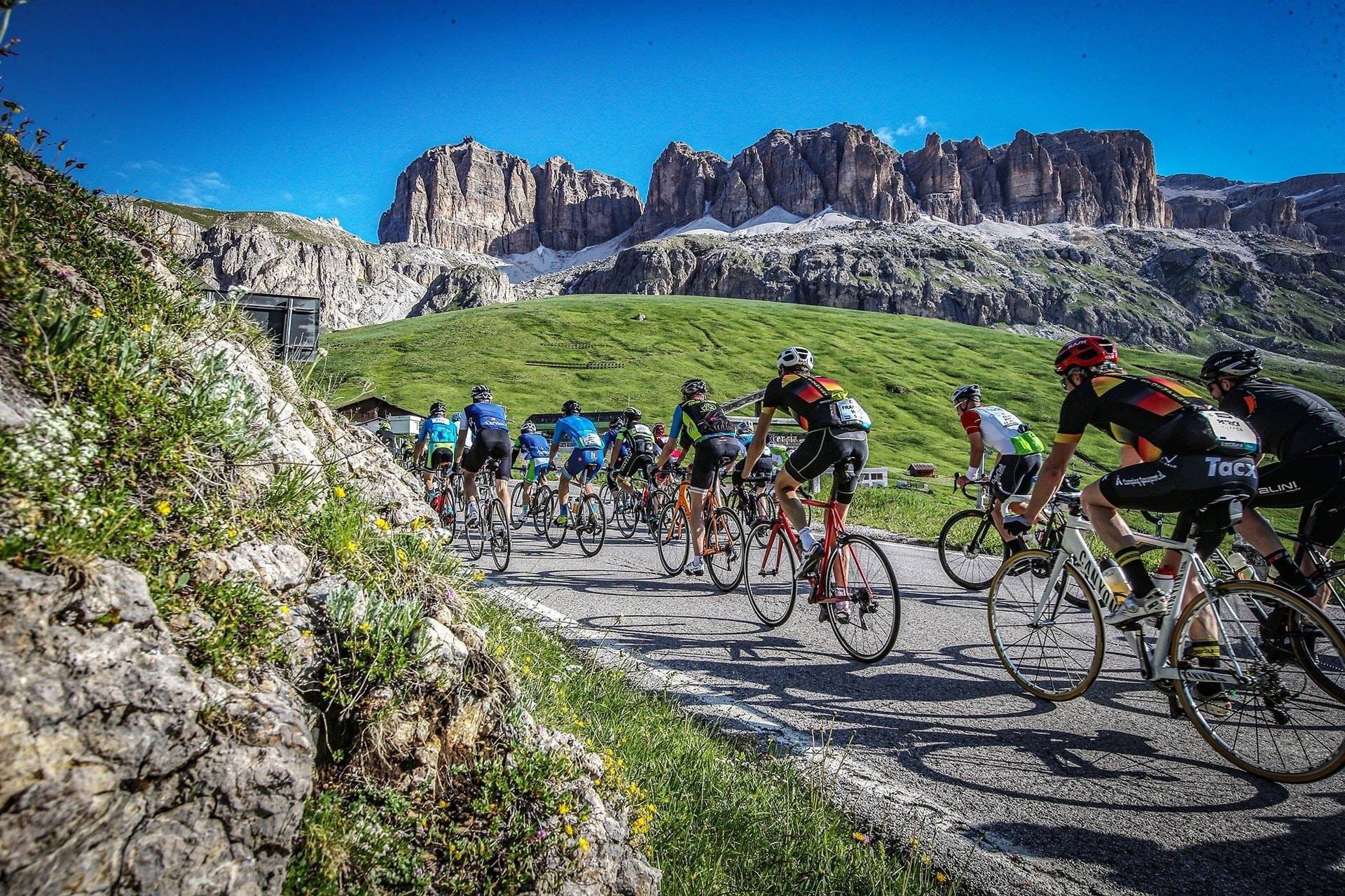 Maratona dles Dolomites: O Desafio Mais Épico dos Alpes Italianos