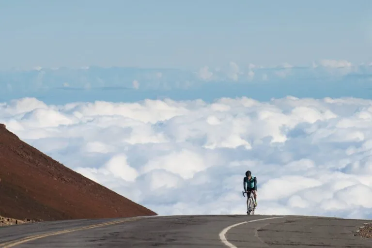 As 8 Subidas Mais Desafiadoras do Mundo no Ciclismo