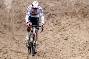 Van der Poel Conquista Mais Uma em Loenhout, Mas Van Aert Mereceu Coisa Melhor