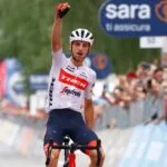 Quando Vencer Custa Caro: Ciccone Multado por Jogar Óculos para Torcedores no Tour dos Alpes