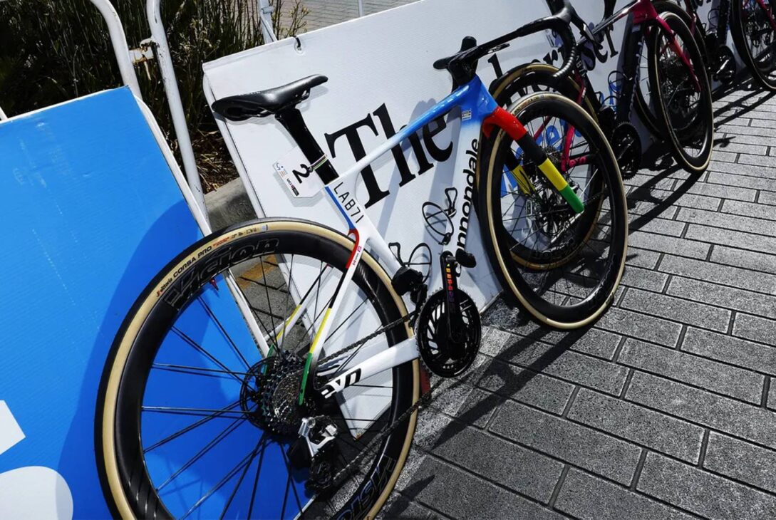 Nova Cannondale SuperSix Evo Surpreende no Tour Down Under com Mudanças Sutis e Evolução Tecnológica