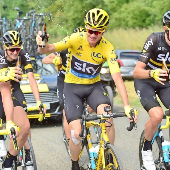 Oito Mudanças que Vão Transformar o Ciclismo em 2026: Da Nova Dinâmica do Pelotão às Revoluções na Forma Como Assistimos às Corridas