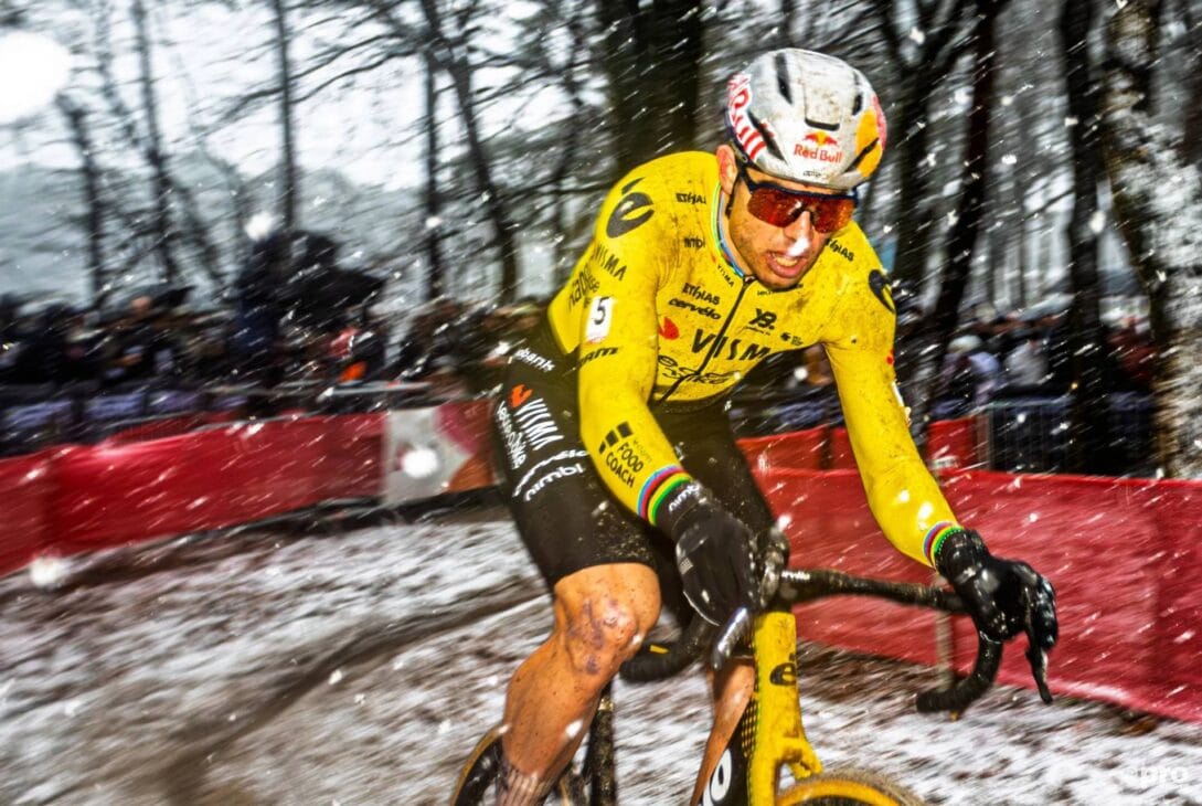 Queda em Mol Encerra Temporada de Cyclocross de Van Aert