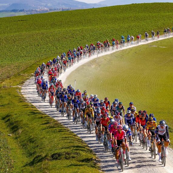 Strade Bianche 2026: Percurso Encolhe e Perde Setores de Cascalho Após Anos de Dominância Absoluta de Pogačar