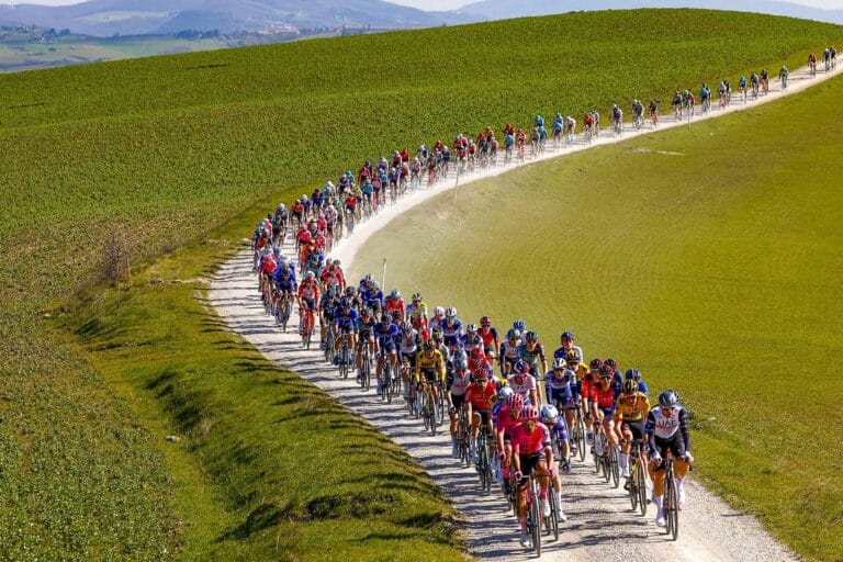 Strade Bianche 2026: Percurso Encolhe e Perde Setores de Cascalho Após Anos de Dominância Absoluta de Pogačar