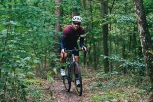 Treinamento Polarizado ou Piramidal: Qual é o Melhor Método Para Evoluir no Ciclismo?