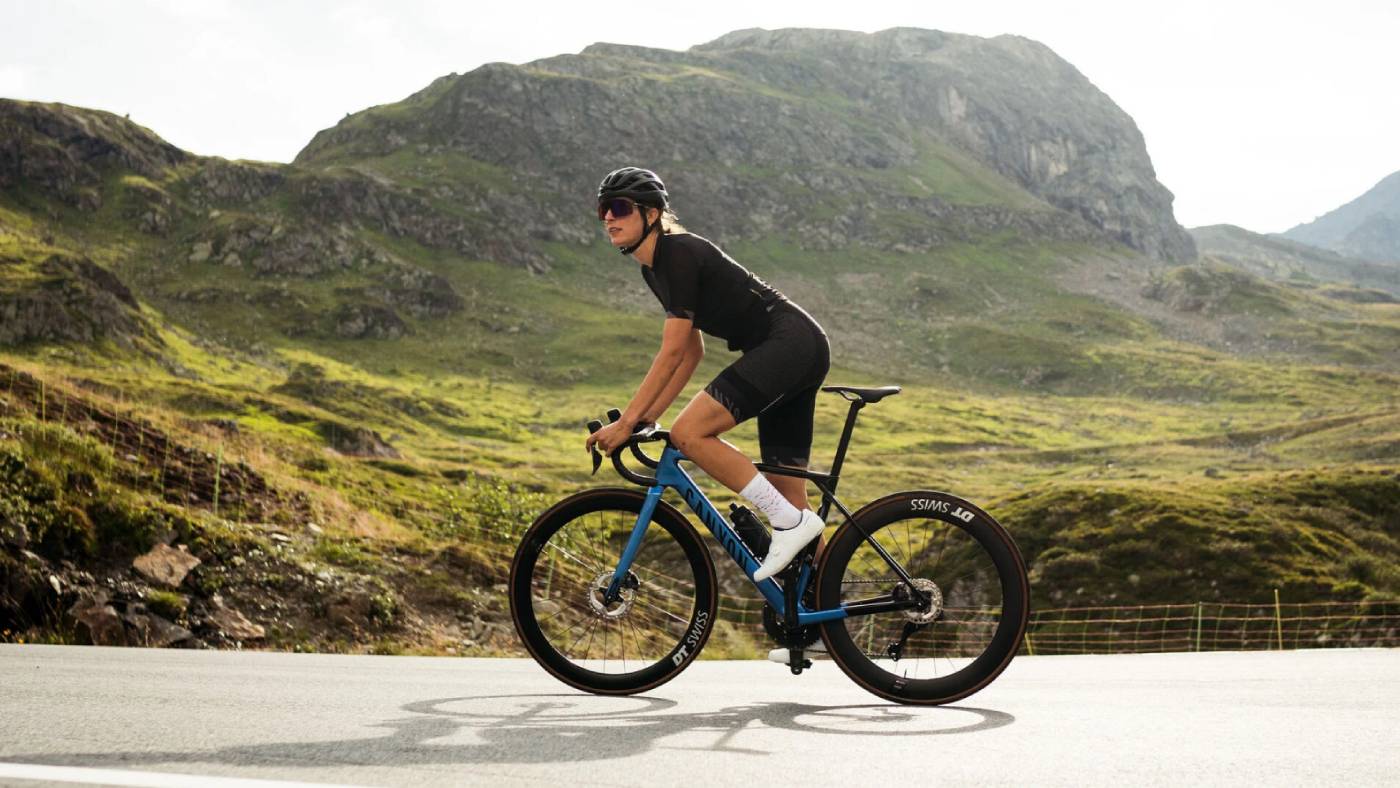 Pedalar Aumenta os Glúteos? Especialistas Explicam