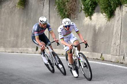 Tour de Flandres 2025: Pogačar Brilha na Ronde e Conquista Segundo Título em Oudenaarde