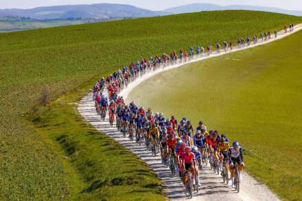 Como assistir à Strade Bianche 2026 no Brasil