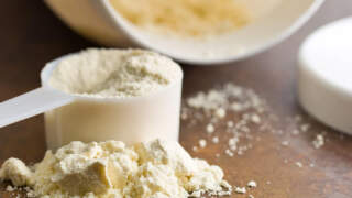 Qual o Melhor Horário para Tomar Whey? A Ciência Explica