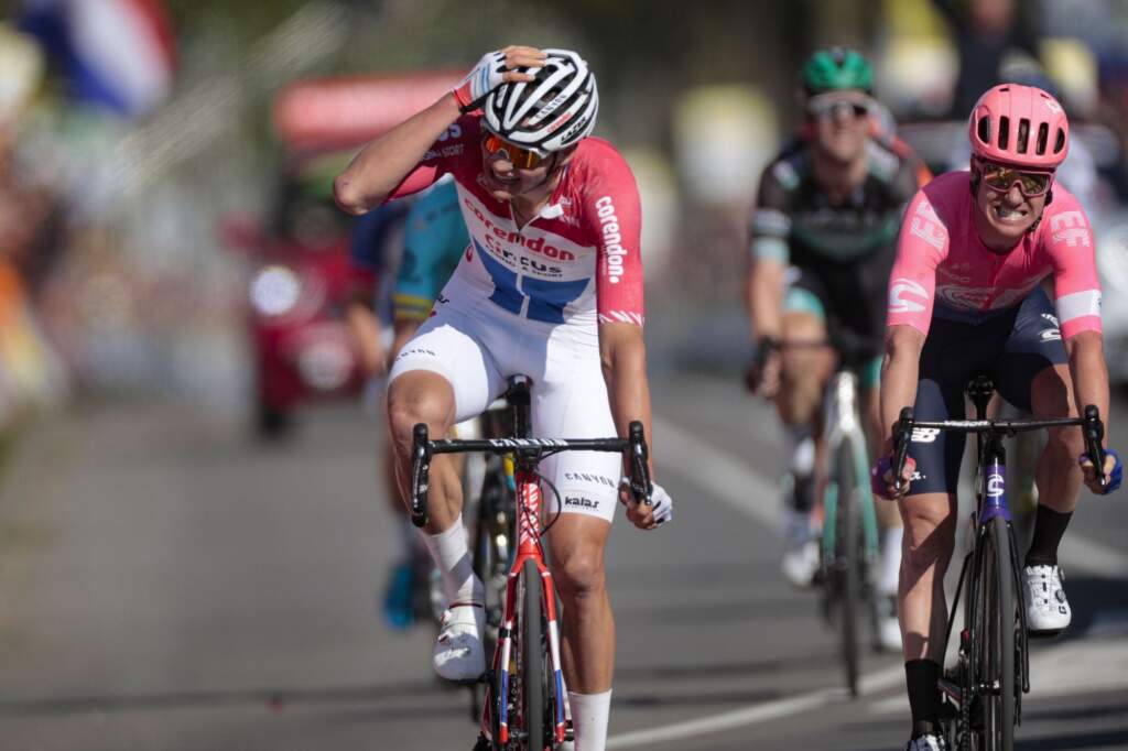 Mathieu van der Poel vencendo em 2019.