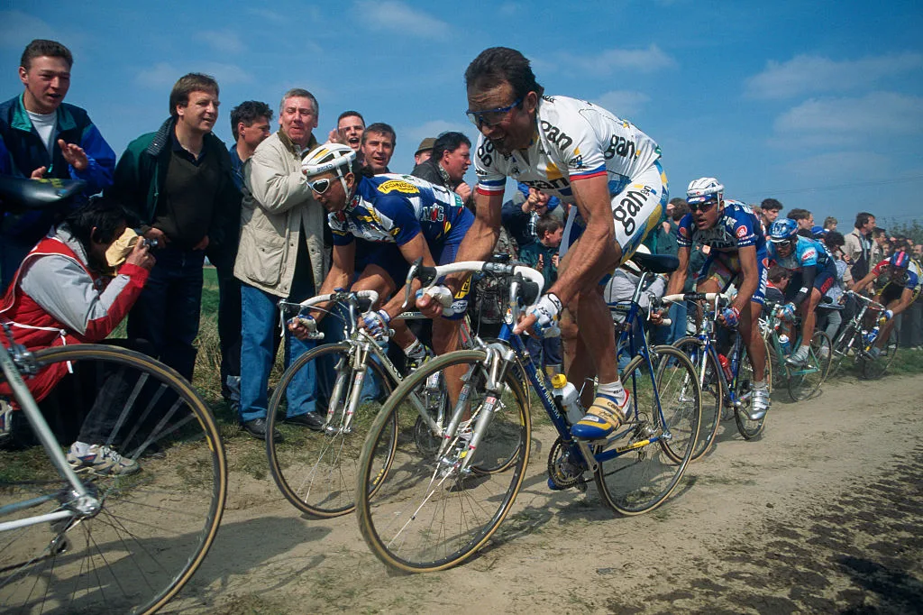 Gilbert Duclos-Lassalle venceu duas edições da Paris-Roubaix com uma bicicleta equipada com suspensão dianteira RockShox. Getty Images