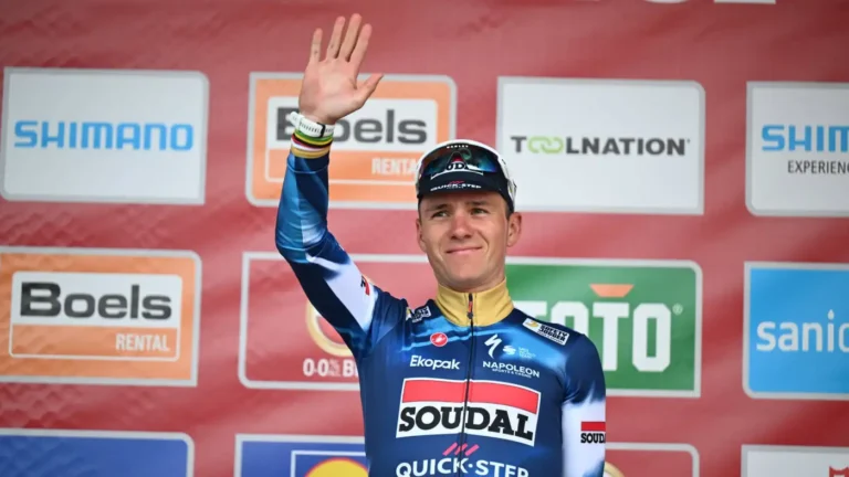 Evenepoel volta em Amstel com "cycling isn't forever"