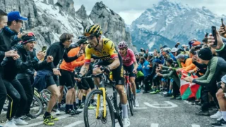 A História do Giro d’Italia: Como um Jornal Cor-de-Rosa Criou a Corrida Mais Dramática do Mundo