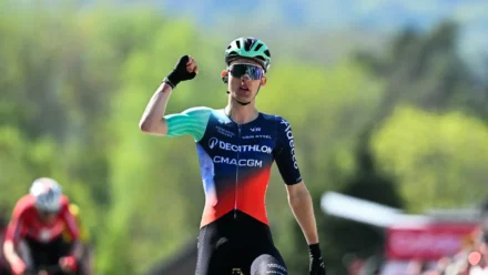 Paul Seixas aos 19 anos: o mais jovem vencedor da Flèche Wallonne em 90 anos de história