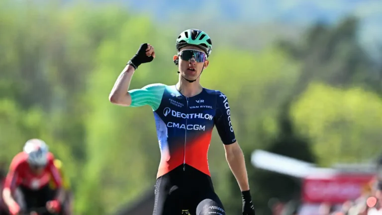 Paul Seixas aos 19 anos: o mais jovem vencedor da Flèche Wallonne em 90 anos de história