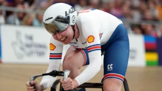 Katie Archibald se aposenta aos 32 anos: o que faz uma campeã olímpica trocar o velódromo pela enfermagem?
