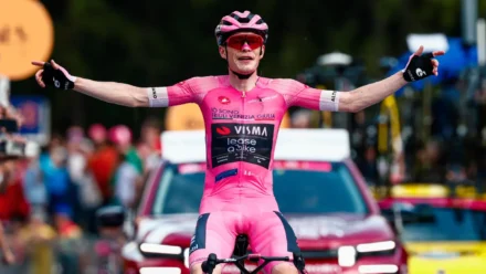 Vingegaard faz cinco de cinco em Andalo e o Giro 2026 entra para a história