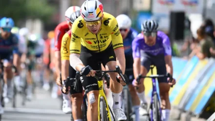 Van Aert abandona o Tour Auvergne com o cotovelo infeccionado — e a maior vítima não é ele, é Vingegaard