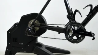 Rolo de treino: direct drive vs roda, apps e plano para não virar cabide