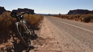 Gravel bike nacional 2026: o que cada marca declara e omite
