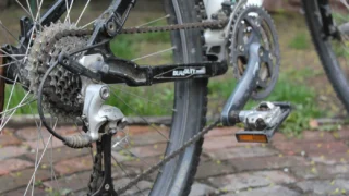 Transmissão de bike: 1x vs 2x, relação, corrente e ajuste sem mistério