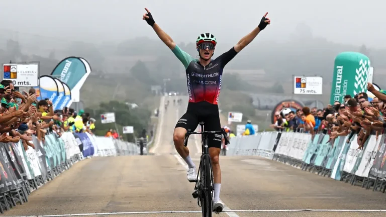 Cinco segundos em 19 horas e meia de corrida: o que a Volta a Burgos revelou a 13 dias da Vuelta