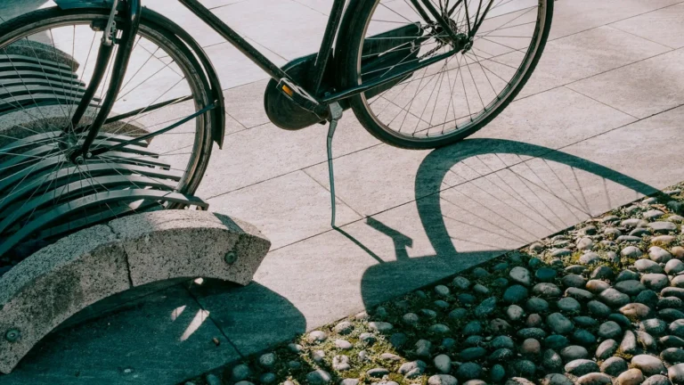 Quando trocar o pneu da bike: TWI, km por modalidade e largura sem adivinhar